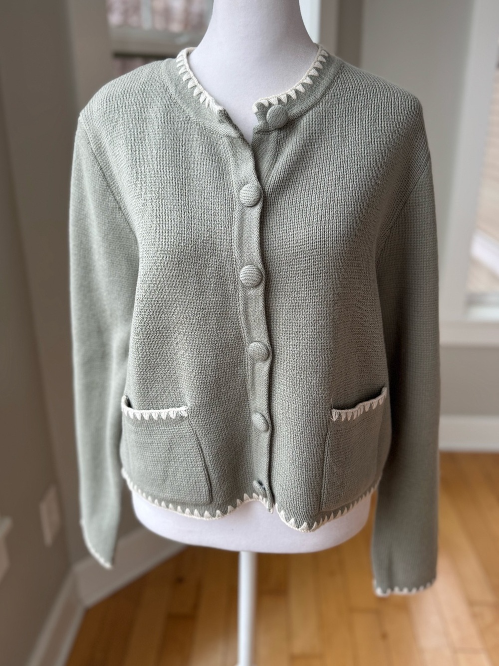 Jessica Simpson Sage Green Cotton Ivory Crochet Trim Cropped Cardigan Large